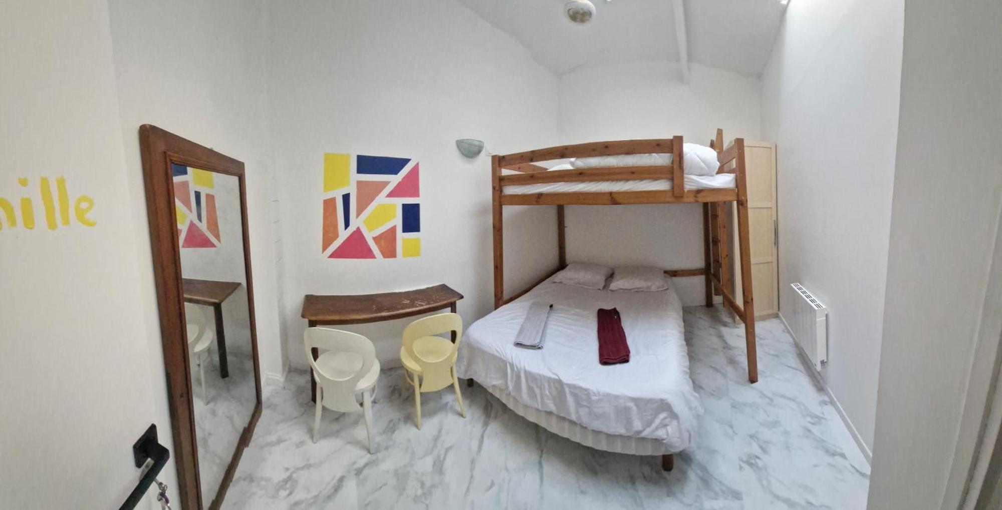 Bed And Breakfast Chez L'Habitant Marseille Bagian luar foto