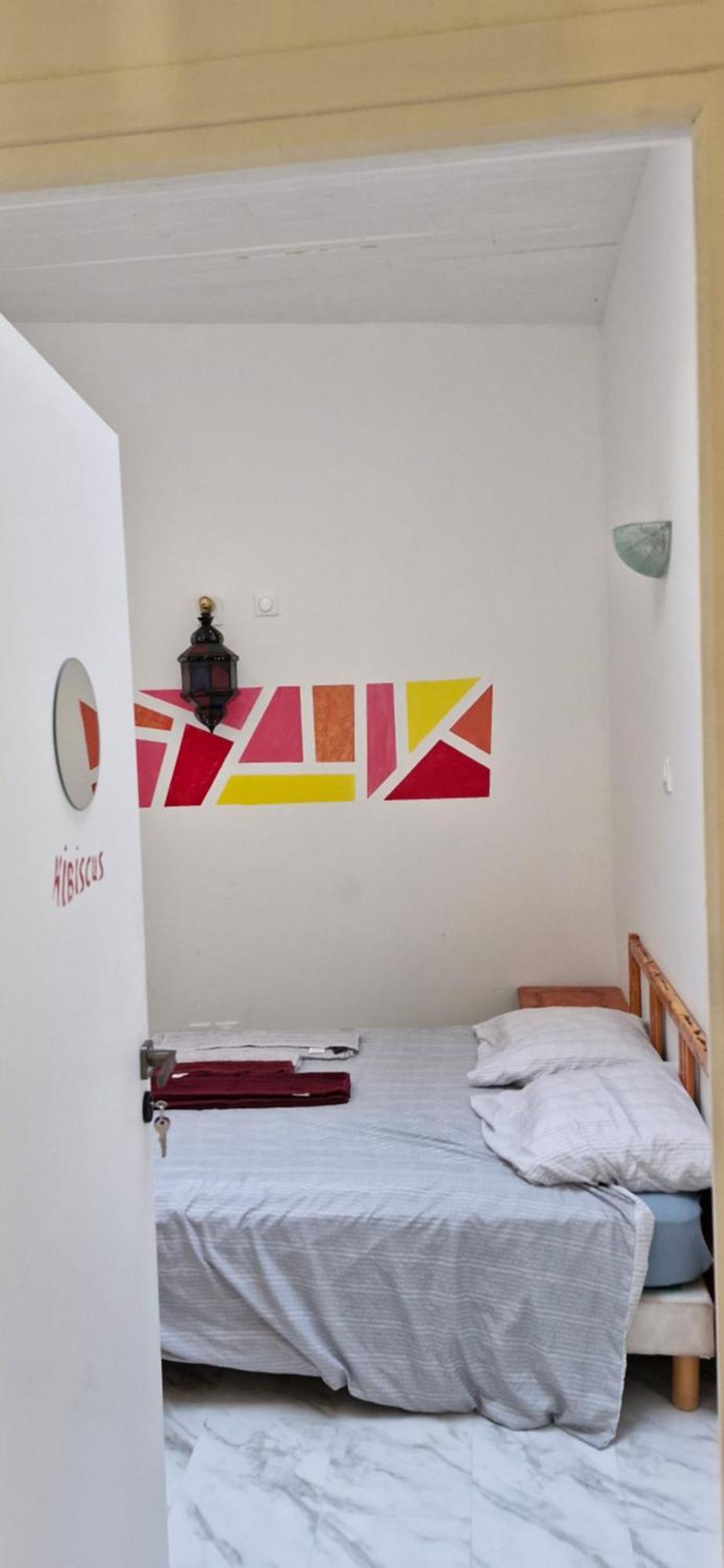 Bed And Breakfast Chez L'Habitant Marseille Ruang foto